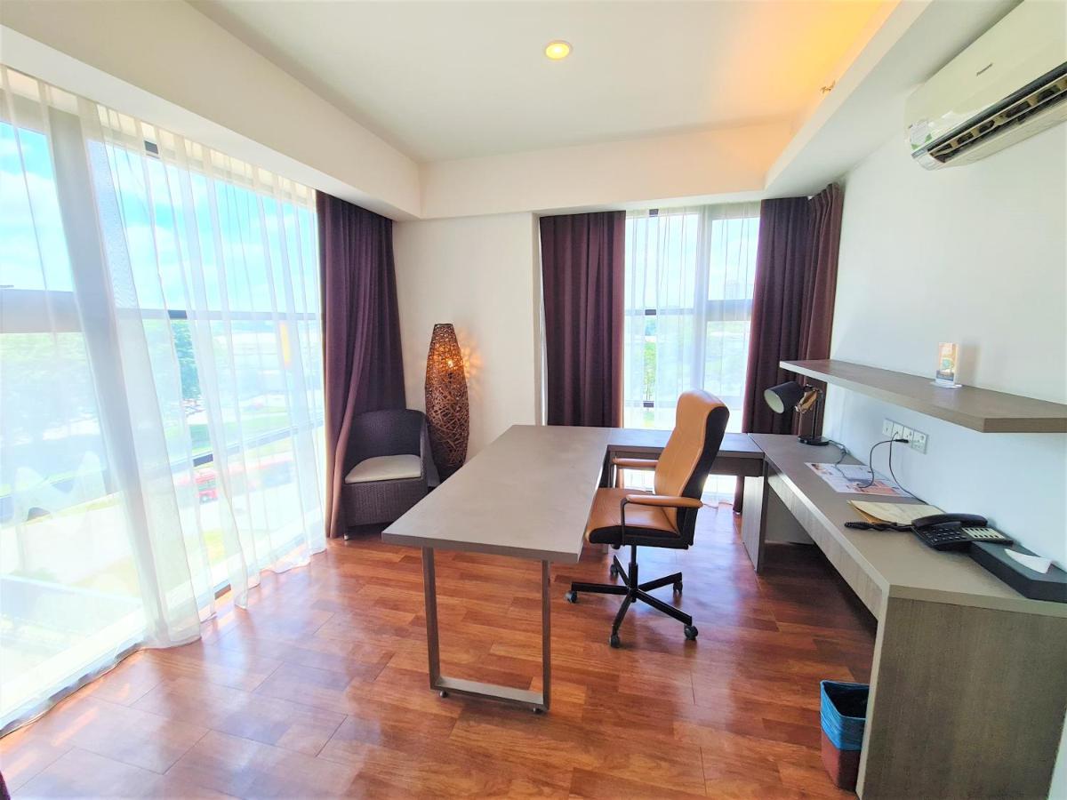 Nexus Business Suite Hotel Шах Алам Екстериор снимка