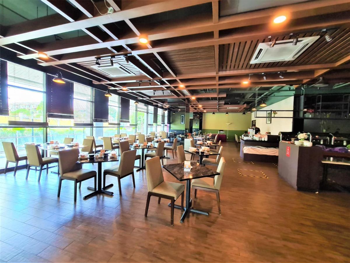Nexus Business Suite Hotel Шах Алам Екстериор снимка