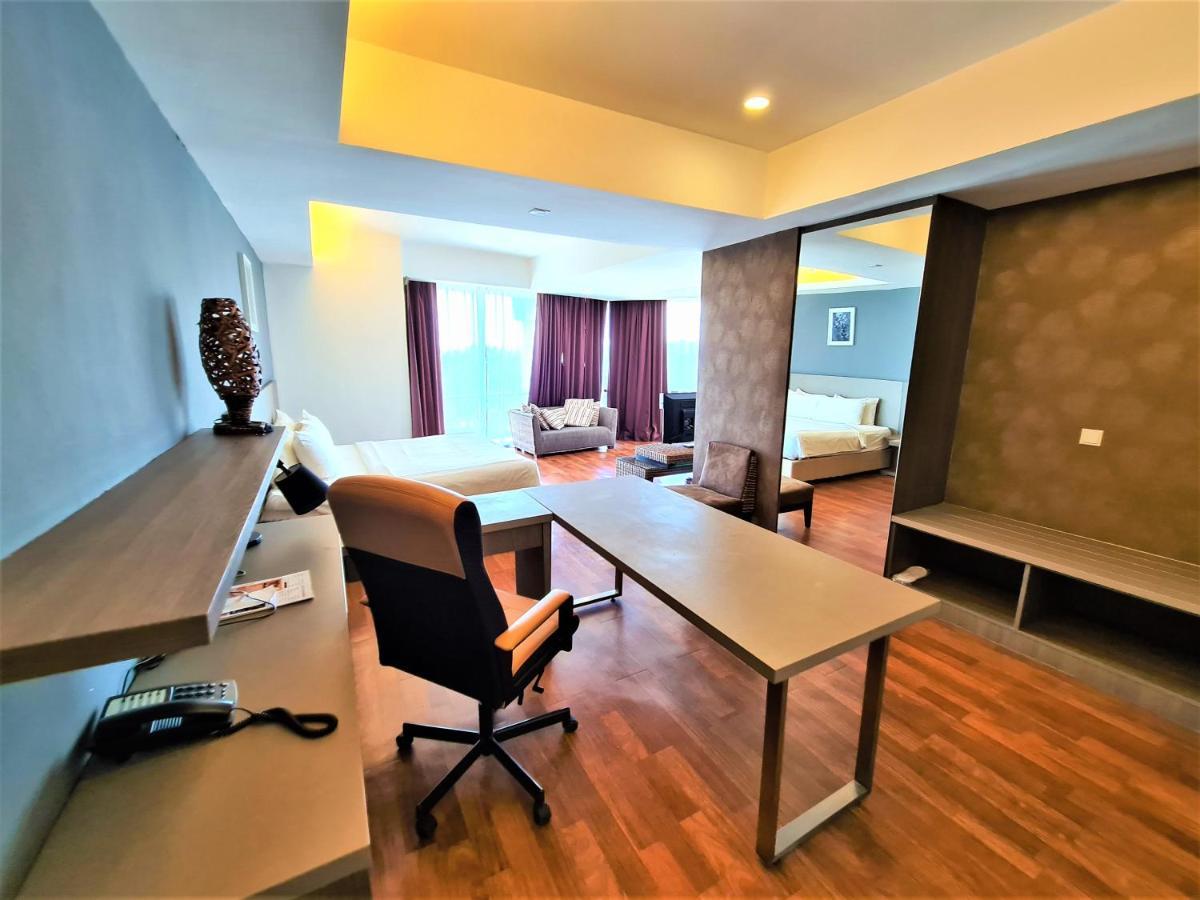 Nexus Business Suite Hotel Шах Алам Екстериор снимка