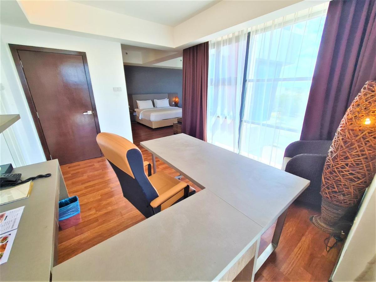 Nexus Business Suite Hotel Шах Алам Екстериор снимка