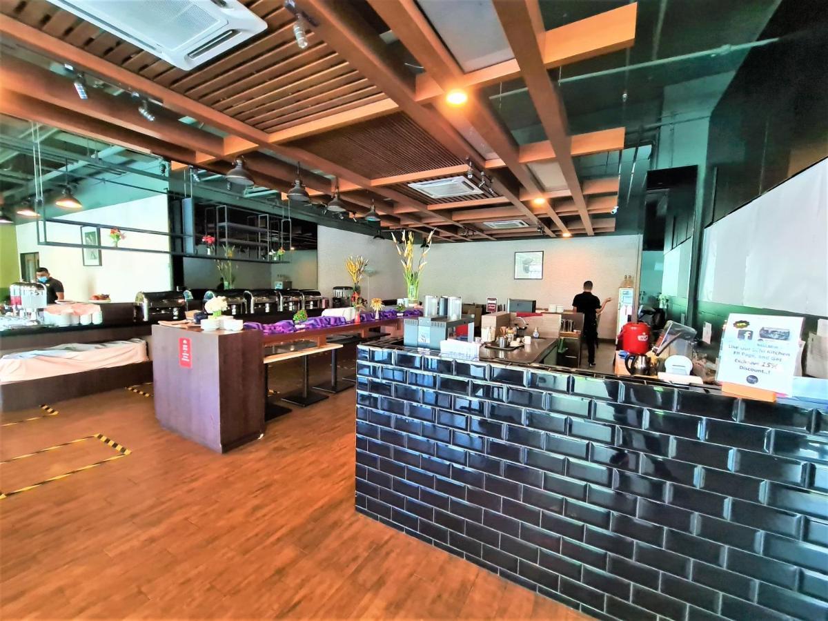 Nexus Business Suite Hotel Шах Алам Екстериор снимка