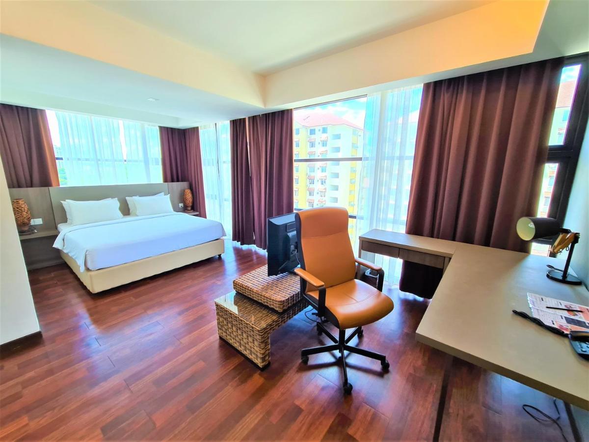 Nexus Business Suite Hotel Шах Алам Екстериор снимка