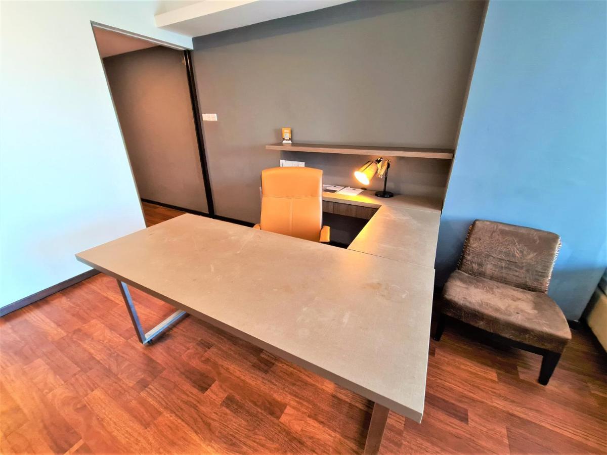 Nexus Business Suite Hotel Шах Алам Екстериор снимка