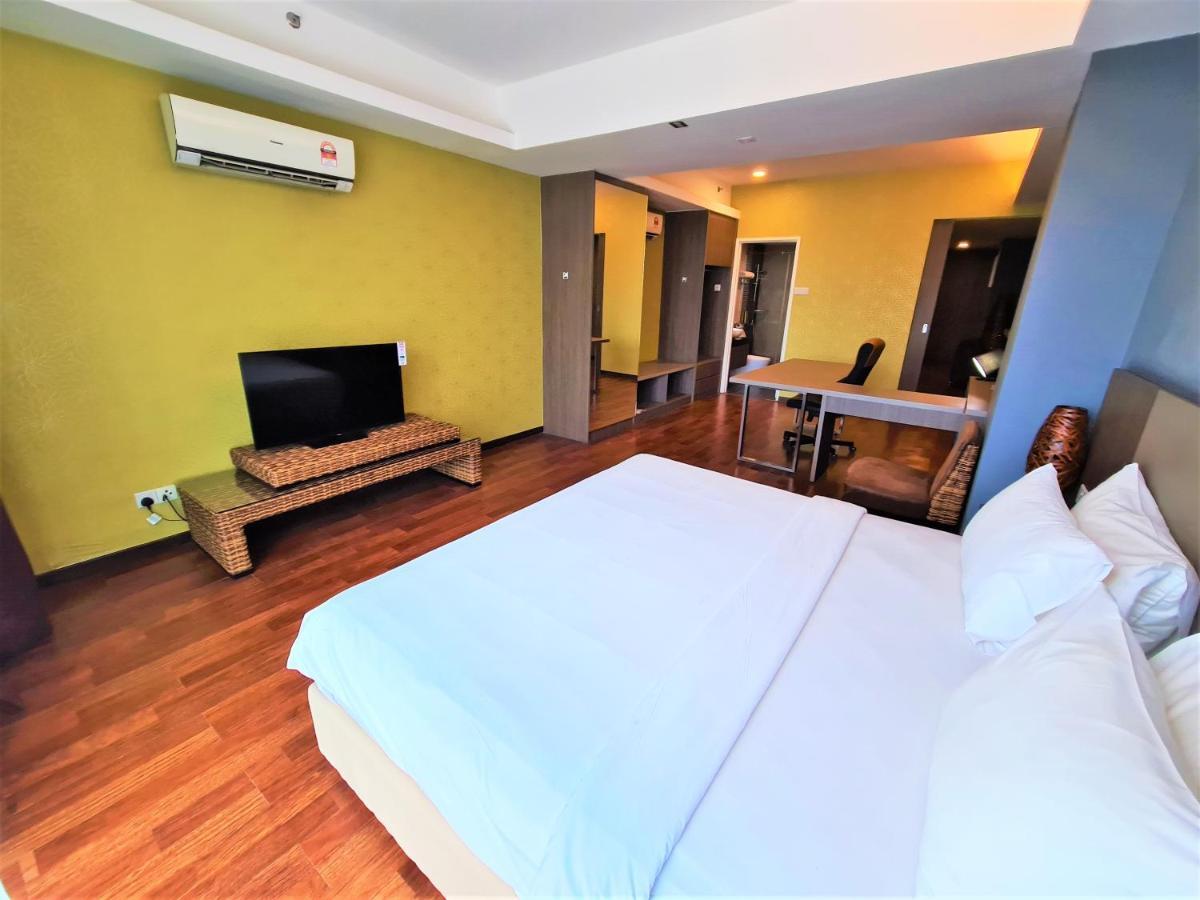 Nexus Business Suite Hotel Шах Алам Екстериор снимка